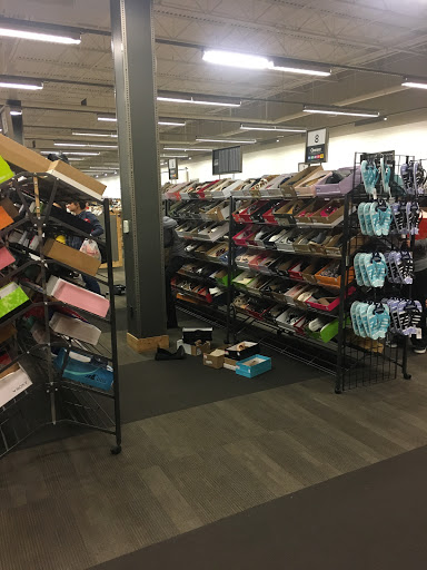 DSW Designer Shoe Warehouse