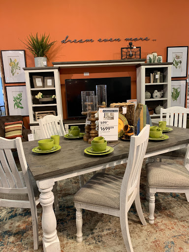 Furniture Store «Ashley HomeStore», reviews and photos, 5026 Frankford Ave, Lubbock, TX 79424, USA