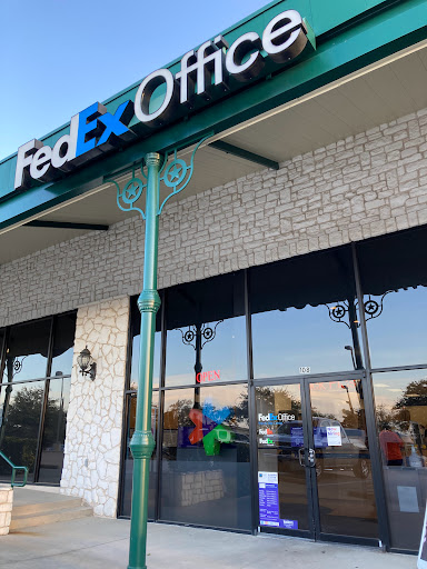 Print Shop «FedEx Office Print & Ship Center», reviews and photos, 2107 Eldorado Pkwy #108, McKinney, TX 75070, USA