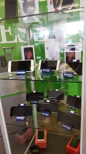 Mobile Phone Repair Shop «Wireless Rx - Polaris», reviews and photos, 2156 Polaris Pkwy, Columbus, OH 43240, USA