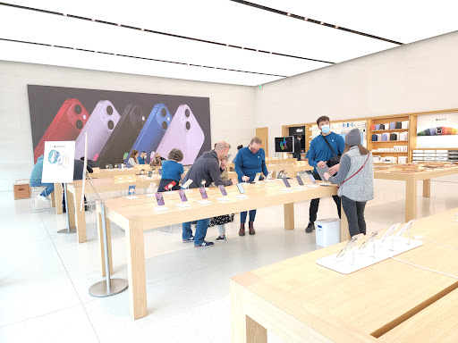 Computer Store «Apple MarketStreet», reviews and photos, 1220 Market St, Lynnfield, MA 01940, USA