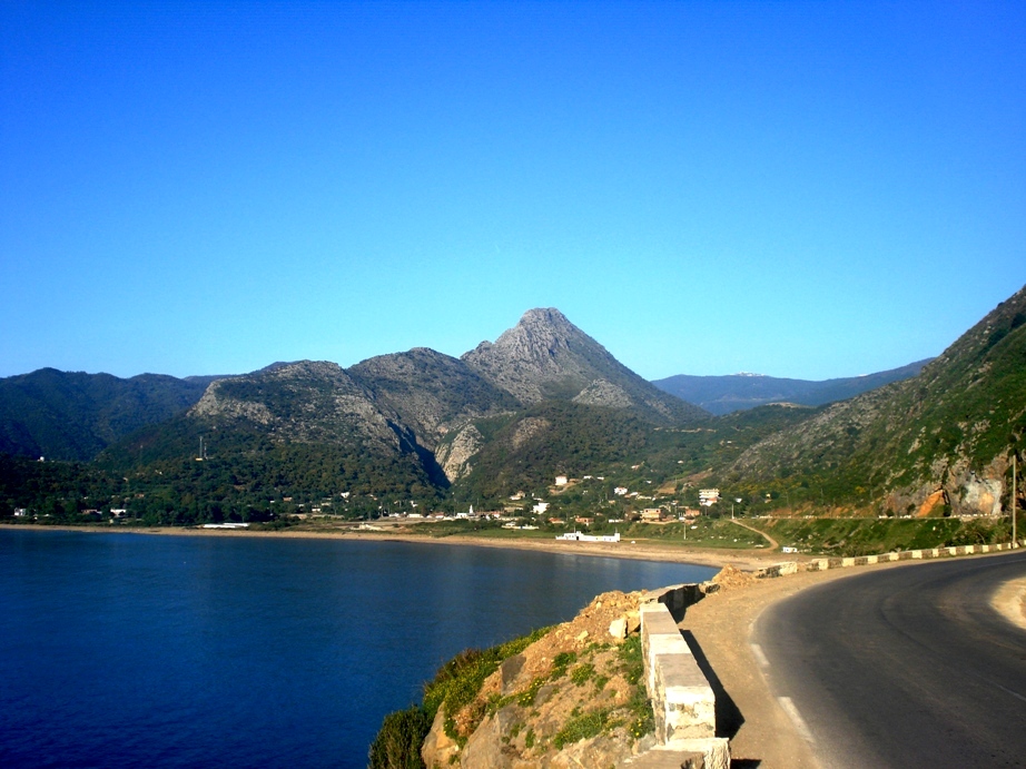 Φωτογραφία του Taza Plage με επίπεδο καθαριότητας πολύ καθαρό