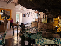 Atmosphère du Restaurant français Restaurant La Grotte à Trans-en-Provence - n°15