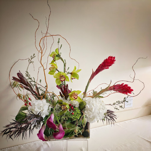 Florist «Buss Flower Shop», reviews and photos, 322 N Milwaukee Ave, Libertyville, IL 60048, USA