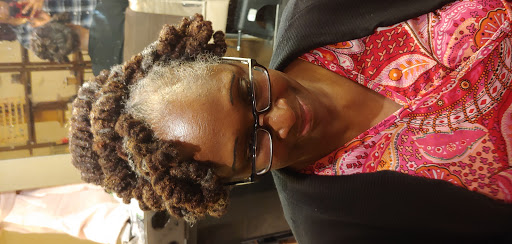 Hair Salon «Twisted Rootz Natural Hair Care Salon», reviews and photos, 2903 Oakland Ave, Greensboro, NC 27403, USA