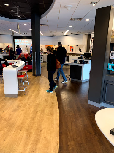 Cell Phone Store «Verizon», reviews and photos, 11511 Parkside Dr, Knoxville, TN 37934, USA