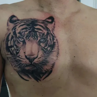 Gradual ink tattoo Néstor Roldán
