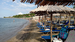 Photo de Psakudia beach avec rivage droit, long