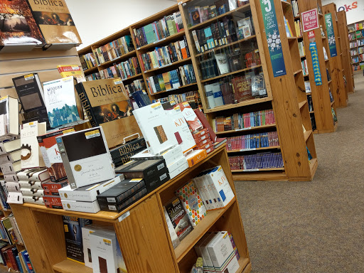 Book Store «Half Price Books», reviews and photos, 8211 Arbor Square Dr, Mason, OH 45040, USA