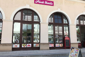 Pink Nails - Wimpernverlängerung - Kosmetik - Fußpflege- Pediküre und Schneiderei
