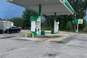 BP gas station image