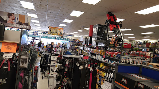 Sporting Goods Store «Big 5 Sporting Goods», reviews and photos, 6608 Laguna Blvd, Elk Grove, CA 94758, USA