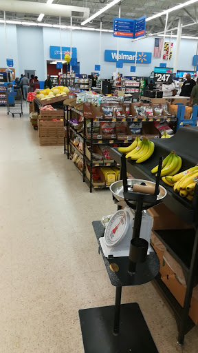 Discount Store «Walmart», reviews and photos, 40 Drury Dr, La Plata, MD 20646, USA