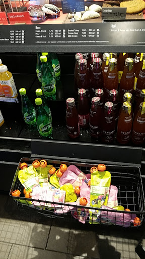 Coffee Shop «Starbucks», reviews and photos, 2475 Albany Ave, West Hartford, CT 06117, USA