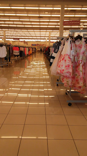 Clothing Store «Burlington Coat Factory», reviews and photos, 1225 S Kirkwood Rd, Kirkwood, MO 63122, USA