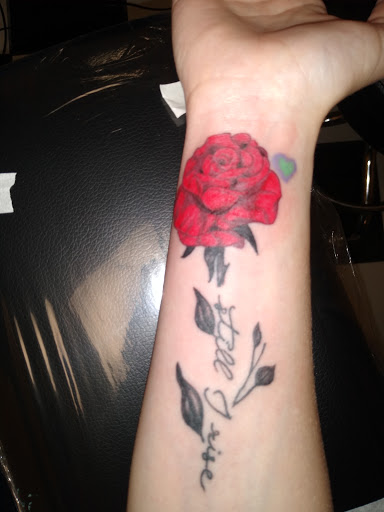 Tattoo Shop «Prestige Tattoo», reviews and photos, 642 S Main St, Lakeport, CA 95453, USA