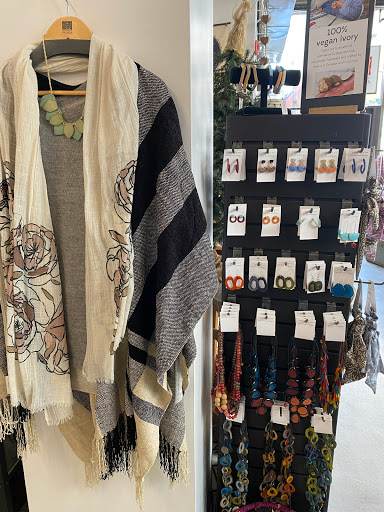 Gift Shop «Ten Thousand Villages», reviews and photos, 1122 Walnut St, Philadelphia, PA 19107, USA