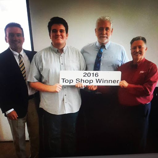 Auto Repair Shop «Hi-Tech Car Care», reviews and photos, 2924 E Thomas Rd, Phoenix, AZ 85016, USA