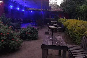 Púrpura Rock Bar image