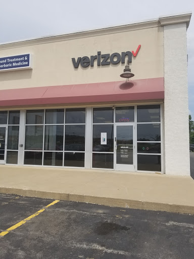 Cell Phone Store «Verizon Authorized Retailer - Wireless Zone», reviews and photos, 6885 US-322, Franklin, PA 16323, USA