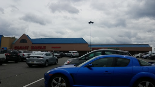 Supermarket «Giant Eagle Supermarket», reviews and photos, 5055 Library Rd #5, Bethel Park, PA 15102, USA