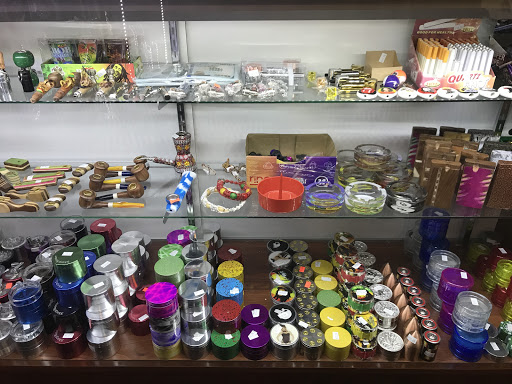 Pipe Supplier «Highlander Smoke Shop», reviews and photos, 802 16th St, Greeley, CO 80603, USA