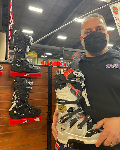 Motorcycle Dealer «Clawson Motorsports», reviews and photos, 6334 N Blackstone Ave, Fresno, CA 93710, USA