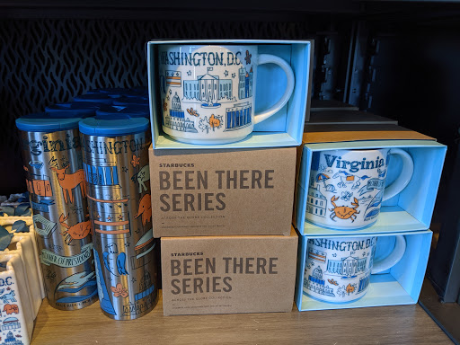 Coffee Shop «Starbucks», reviews and photos, 14423 Chantilly Crossing Ln, Chantilly, VA 20151, USA