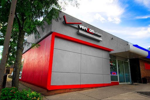Verizon Wireless - 50th & France, 3724 W 50th St, Minneapolis, MN 55410, USA, 