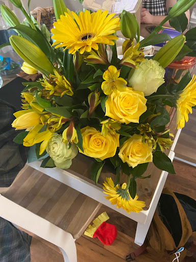 Florist «Myers Florist/Emerald Gardens Flowers», reviews and photos, 2906 Hillsborough Rd, Durham, NC 27705, USA