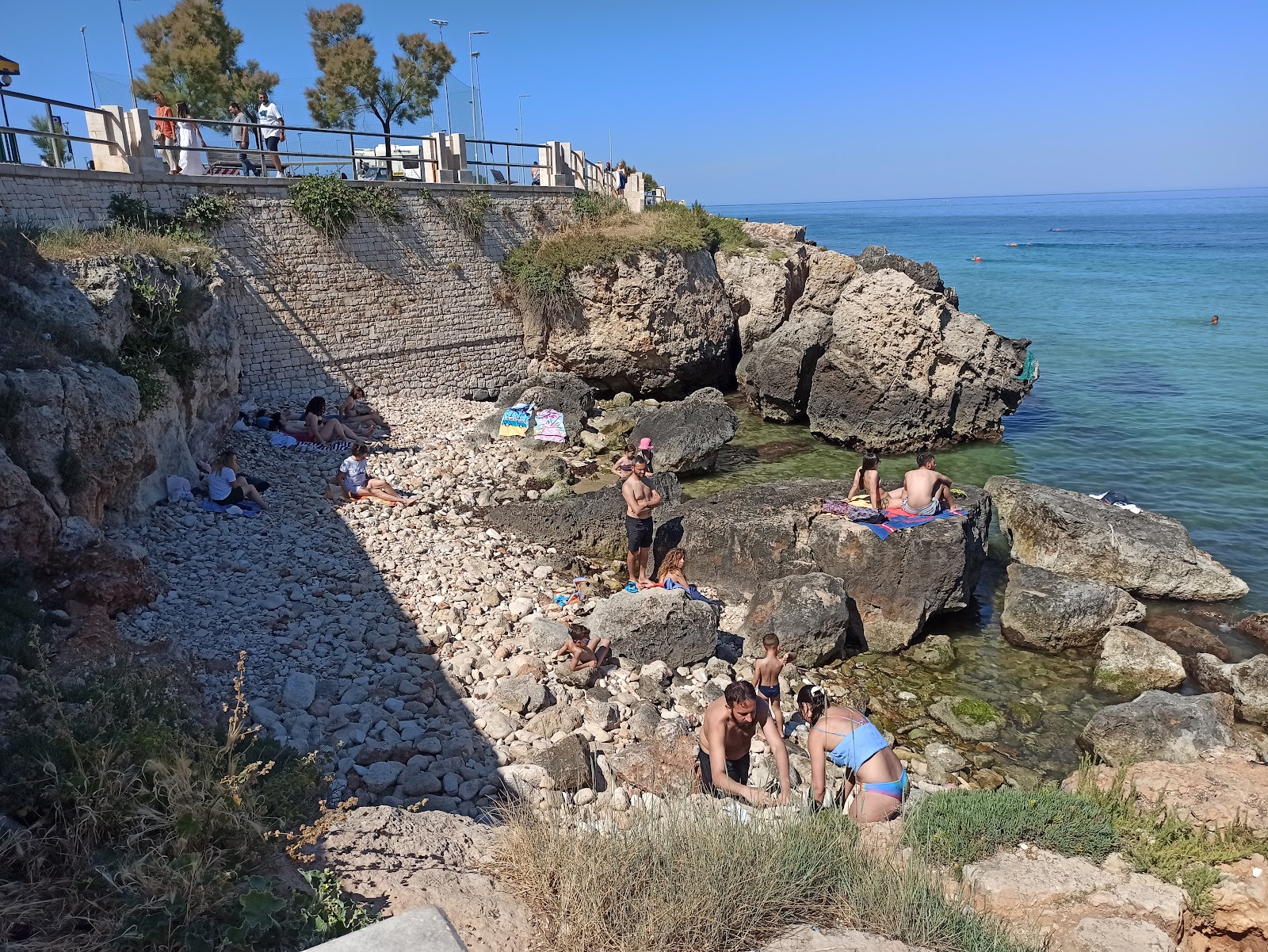 Fotografija Spiaggia di Cala Cozze udobje območja