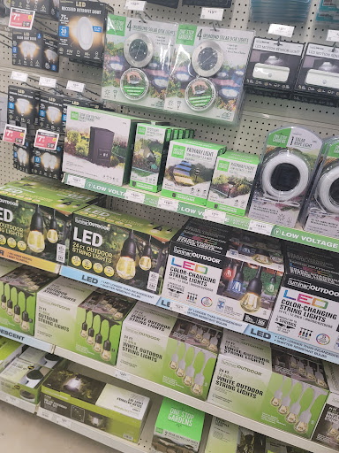 Hardware Store «Harbor Freight Tools», reviews and photos, 1045 W Orange Blossom Trail, Apopka, FL 32712, USA