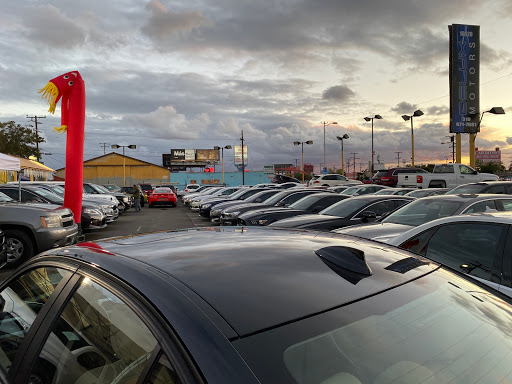 Used Car Dealer «Delux Motors», reviews and photos, 10520 Hawthorne Blvd, Inglewood, CA 90304, USA
