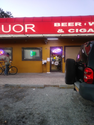 Liquor Store «Ulmerton Liquor & Wine», reviews and photos, 8015 Ulmerton Rd, Largo, FL 33771, USA