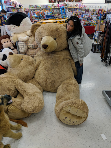 Department Store «T.J. Maxx», reviews and photos, 588 Francisco Blvd W, San Rafael, CA 94901, USA