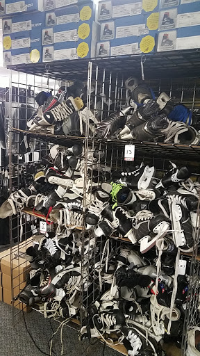 Sporting Goods Store «Play It Again Sports», reviews and photos, 11317 MN-7, Minnetonka, MN 55305, USA