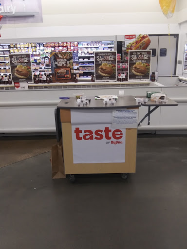 Supermarket «Hy-Vee», reviews and photos, 9400 E 350 Highway, Raytown, MO 64133, USA