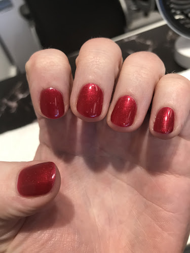 Comments and reviews of Golden nails and spa