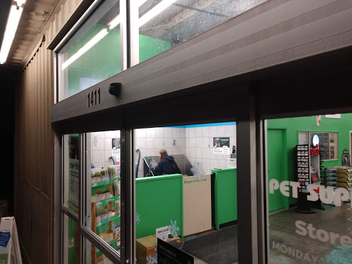 Pet Supply Store «Pet Supplies Plus», reviews and photos, 1411 S Stockton St, Lodi, CA 95240, USA