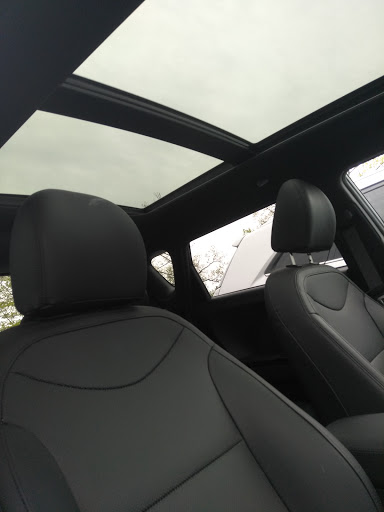 Car Dealer «Kia of Bedford», reviews and photos, 18180 Rockside Rd, Bedford, OH 44146, USA