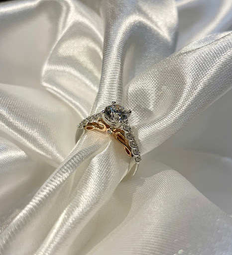 Jewelry Store «Dennis Jewelry», reviews and photos, 14701 San Pedro Ave, San Antonio, TX 78232, USA