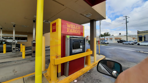 Bank «Wells Fargo Bank», reviews and photos