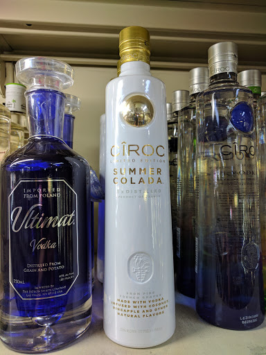 Liquor Store «Red Barn Liquors», reviews and photos, 1731 Us 31W Byp, Bowling Green, KY 42101, USA