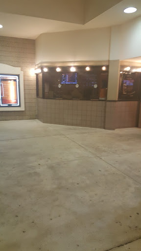 Movie Theater «AMC Classic Lorna Ridge 10», reviews and photos, 3443 Lorna Ridge Dr, Hoover, AL 35216, USA