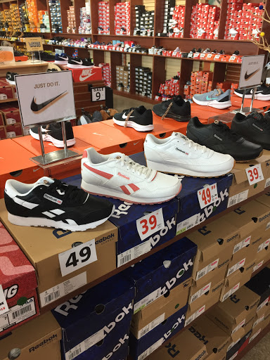 Shoe Store «Shoe City - Anaheim», reviews and photos, 101 E Ball Rd, Anaheim, CA 92805, USA