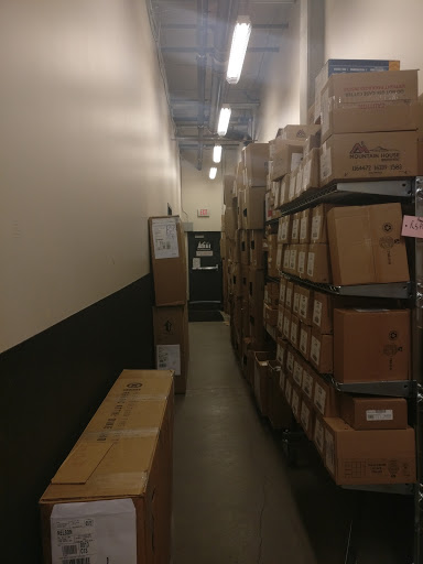 Camping Store «REI», reviews and photos, 1405 NW Johnson St, Portland, OR 97209, USA