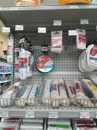 Hardware Store «Charleston Ace Hardware», reviews and photos, 1320 E St, Charleston, IL 61920, USA