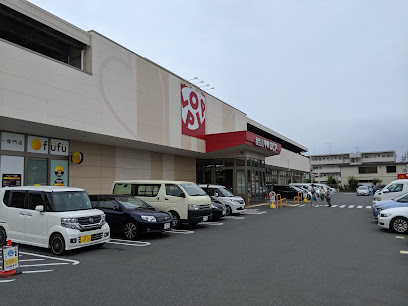 ロピア 石川店