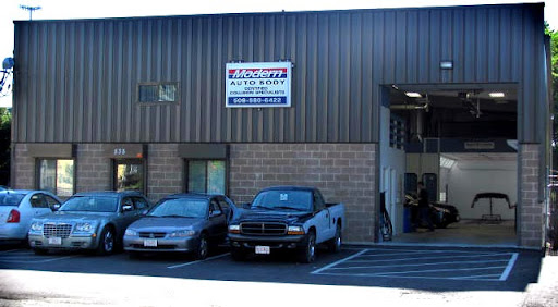 Auto Body Shop «Modern Autobody», reviews and photos, 561 N Montello St, Brockton, MA 02301, USA