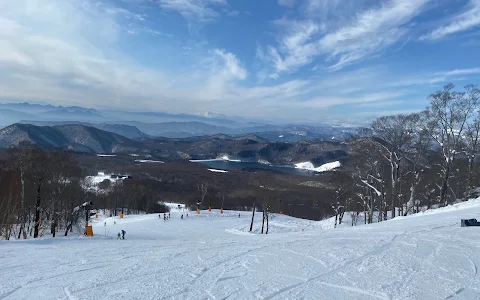 Tambara Ski Park image